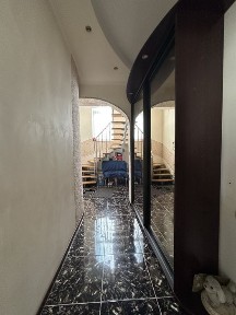 Продаж будинку з ділянкою кн. Ольги