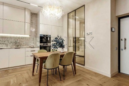 Продаж 2 к квартири в ЖК <a href='/newbuilding/6360/view/zk-taryan-towers'>Taryan Towers</a> з дизайнерським ремонтом Київ Печерськ метро Звіринецька