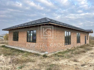 Капітальний одноповерховий цегляний будинок площею 190 м² з унікальною можливістю індивідуального планування в Білогородці!