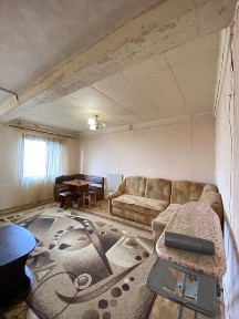 Продам 3х кімнатну квартиру в 35му мікрорайоні. Тільки продаж !