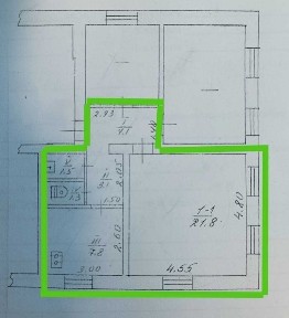 Продається комуналка 30,2кв. м перший поверх, центр міста з фасадом на вул. Грушевського-Костельну, можливо під комерцію