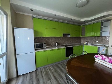 Киев, Михаила Котельникова ул., Драгоманова, 2б