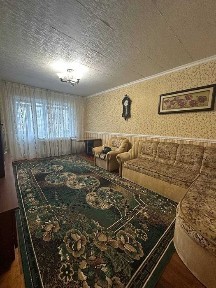 Здається 2 кімнатна квартира р-н Лазурний