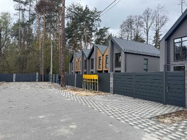 Стильний таунхаус у сучасному комплексі Soho Park Буча