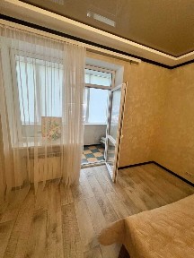 Продаж 2-кімнатної квартири 80 м², Олега Ольжича вул.
