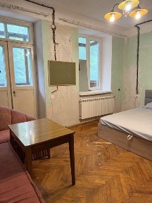 Продам трикімнатну квартиру в центрі Рівного. Вул. С. Петлюри, 7