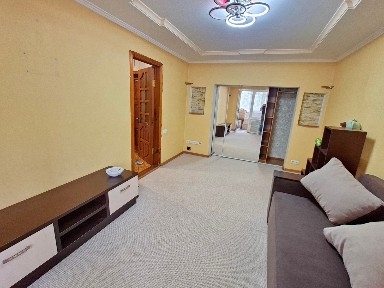 Продажа 3-комнатной квартиры 70 м², Магистральная ул., 80