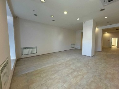 Оренда приміщення 363,3 м² Дмитра Яворницького, червона лінія