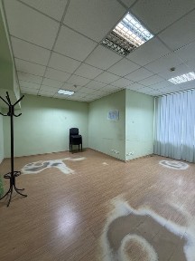 Здам офісні приміщення на Казбеті від 30м2