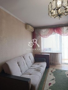 Продаж 1-кімнатної квартири на Соцмісті