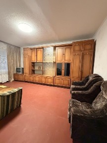Київ, Дарницький, вулиця Анни Ахматової 8