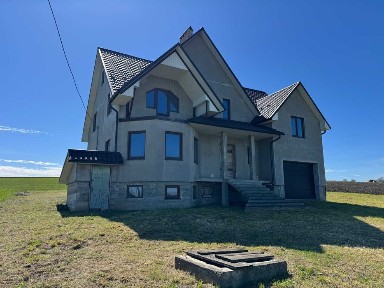 5,5 км від міста - і ви вже вдома, у тиші та просторі