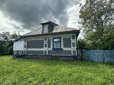Терміново! Продам затишний будинок 88.6 м², 4 кімнати, з земельною ділянкою 60 соток. З виходои до річки.