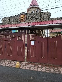 Продам дом с бомбоубежище на два выхода.