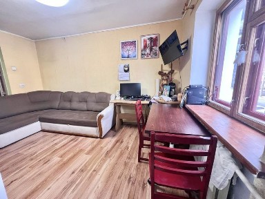 Трикінатна Квартира в Гарному Житловому стані. Кільце Дружби.