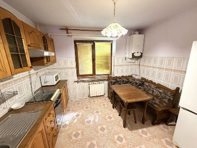 3к квартира/ 72 квм/цегла/вулиця Молодіжна/ мікрораіон Пентагон