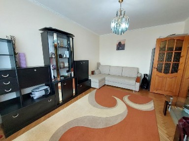 Продаж квартири вул. Драгана (Сихів)