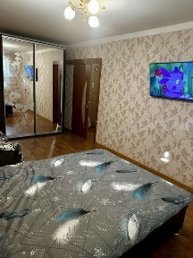 Квартира посуточно 1к Центр Павлоград 099.418.1561