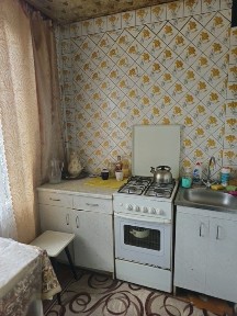 Продам 3-к. квартиру метро Защитников Украины, Спортивная, Тарасовский в-д 4, Конный рынок