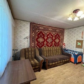 Продається 3-кімнатна квартира в центральній частині м. Умань