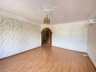 Продаж 3к квартири в центрі. Новий будинок, автономне опалення (л1)
