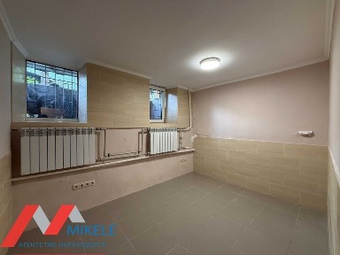 Без% Продаж приміщення 28м2 Леонтовича 7А м. Золоті Ворота Університет