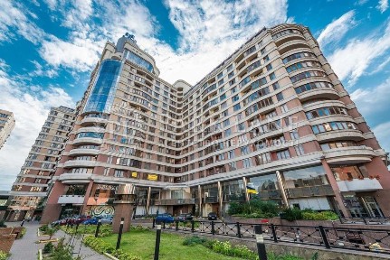 Продаж нежитлового приміщення вільного призначення Жилянська 59 БЕЗ%