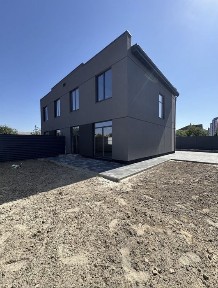 Київська область, Петропавлівська Борщагівка