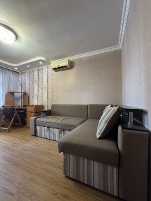 Продаж 2-кім в гуртожитку на Червонія
