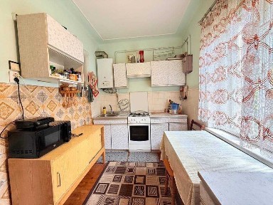 Продаж 1 кім квартири по вул. Патона, своє подвір'я. БЕЗ КОМІСІЇ.