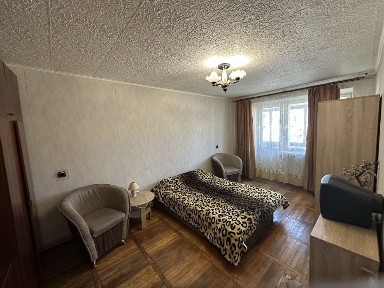 Терміново продається 3 кімнатна квартира Центр
