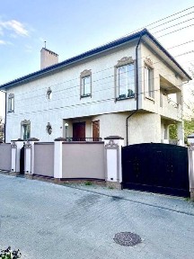 Продаж Будинку 5-кім. вул. Виговського-Дрогобицька
