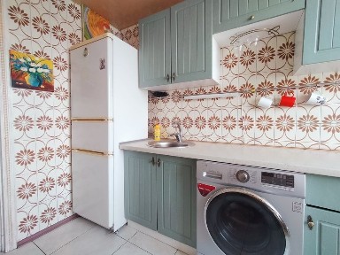 Сдам в аренду 3р квартиру рядом с ботсадом и ст. м.Университет