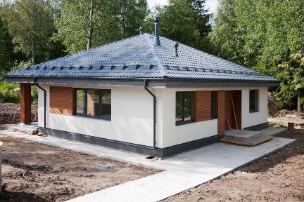 Будинок 100 м² готовий фундамент, дах, стіни, фасад і вікна