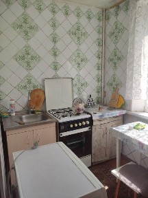 Продам 2-х кімнатну квартиру в центрі Чугуїва