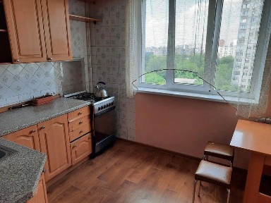 3-к, Клочківська вул., 152А, Соснова гірка