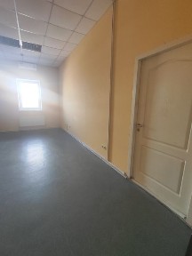 Аренда коммерческого помещения 71м² на Боброва, Майдан Озёрный