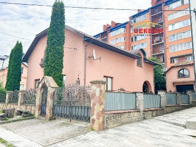 Будинок по вул. Циганська, м. Тернопіль (Н. Світ)