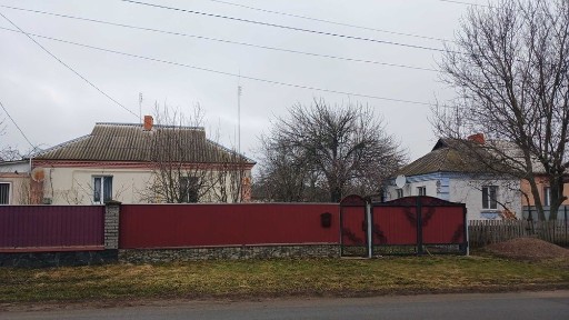 Продаж 1/2 будинку в р-н Загребля (біля г-р-к”Хуторок”).