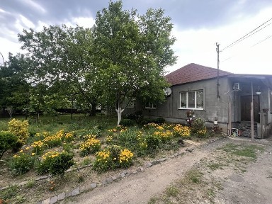 Продаж напівособняк! Росвигово