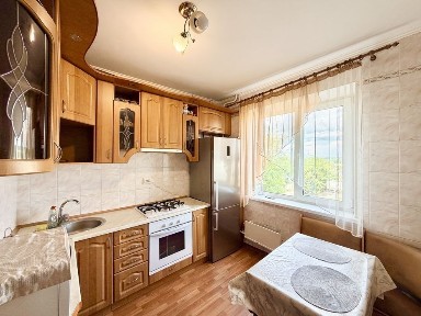 Продаж 2 кімнатної квартири на Г. Крут