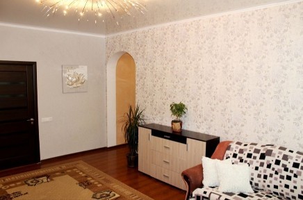 ТЕРМІНОВО! Продам СВОЮ 3х кімн. кв. в Олександрівському р-ні. Ціна ДОГОВ