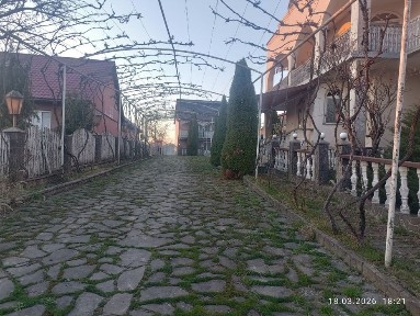 Продам РОДИННИЙ Будинок біля Мукачева