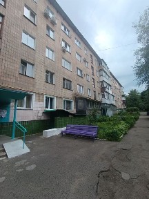 Продам 3 кімнатну, район ЖД
