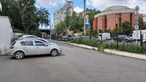 Офис 5500 кв. м, с 1 по 7 этаж, фасад, отдельный вход. м Зверинецкая