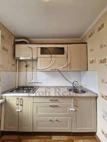Продається затишна 1-к квартира в центрі Броварів/ Газ