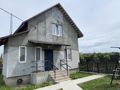 Будинок у селі Нові Петрівці від власника. (Є-Відновлення)