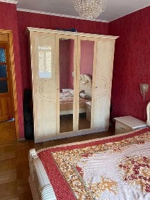 Продам 3-комнатную квартиру м. Гагарина