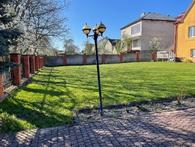Продаж будинку в м. Радехів Львівської області (від власника)