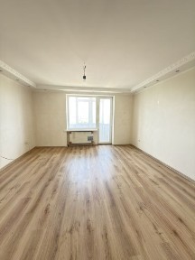 3к квартира вул. Державності ( Жадова), 70 м2, 5 поверх